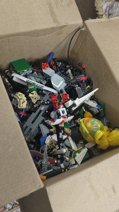 Игрушки, машинки