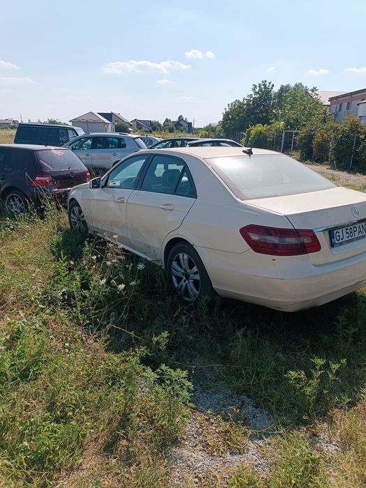 Mercedes w 212,de vânzare.