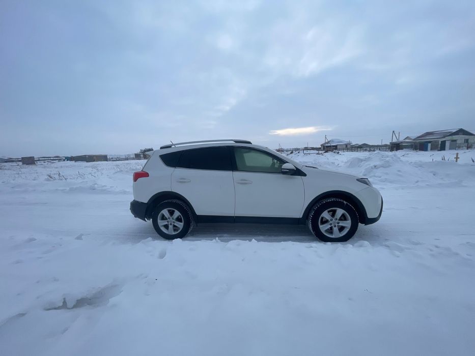 Продаетса машына срочно!! В кредите