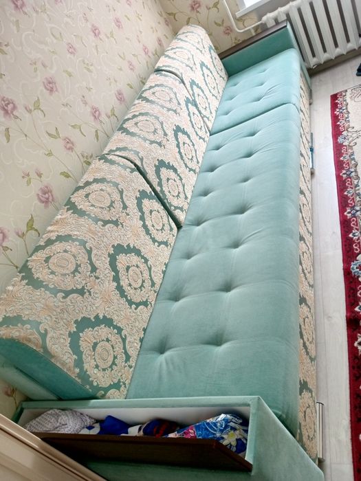 Продам диван 340 длина