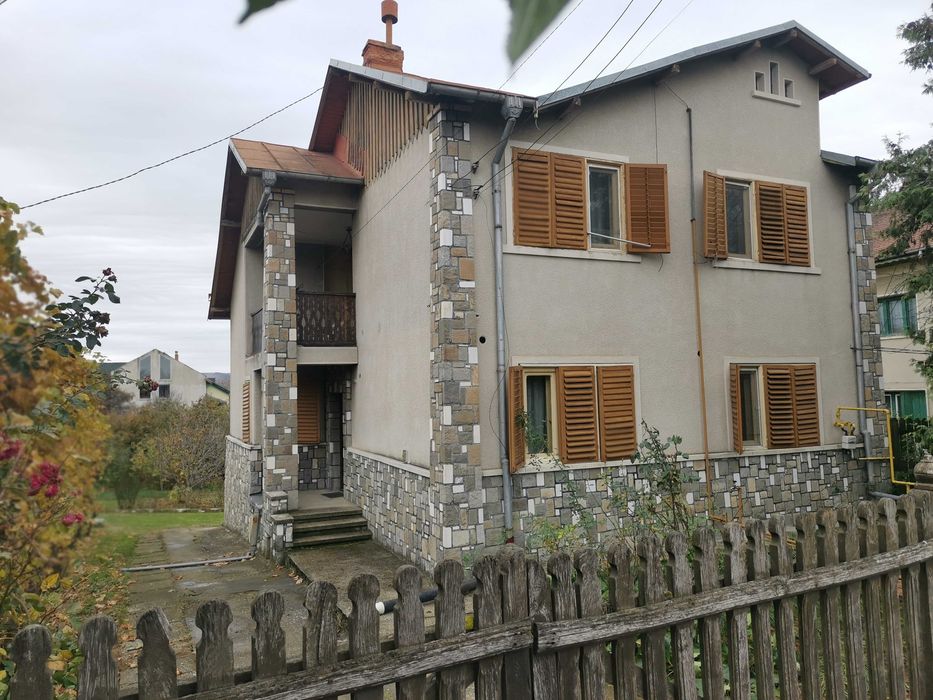Casa Bucov Prahova, zona centrală