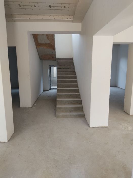 Срочно продается 2 этажный дом