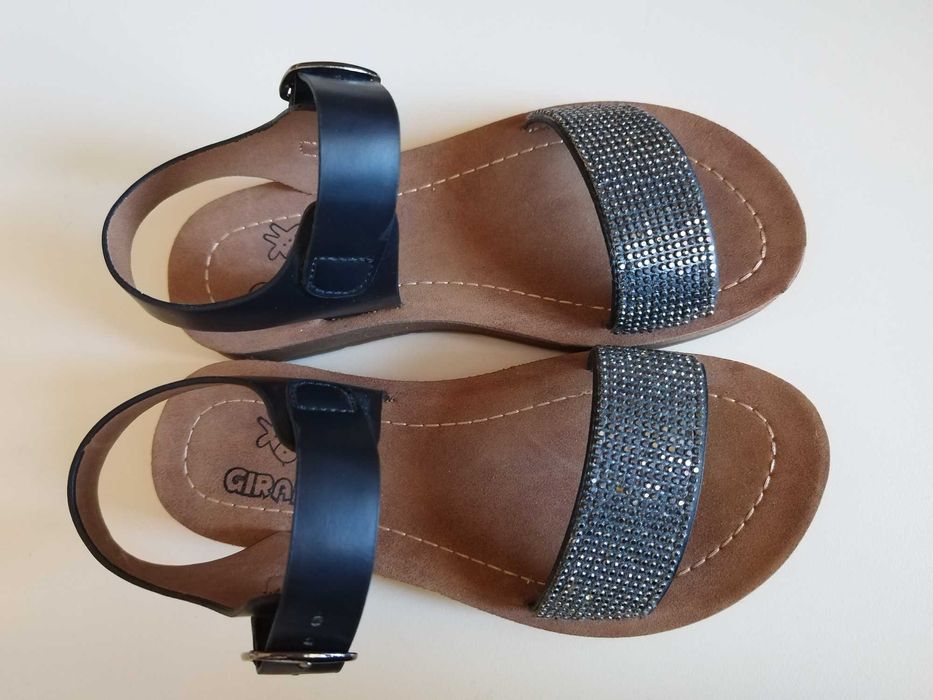 Сандали за момиче