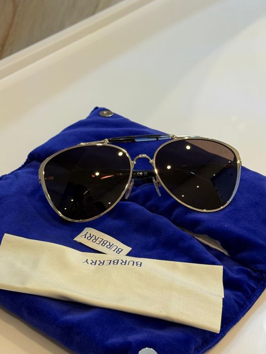 Новые очки Burberry