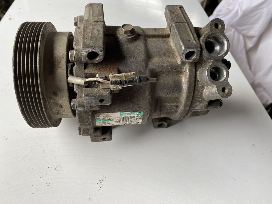 Компресор за климатик,Dacia Duster 1.6,Дачия Дъстер