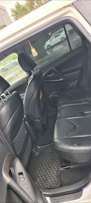 Toyota RAV 4 продам