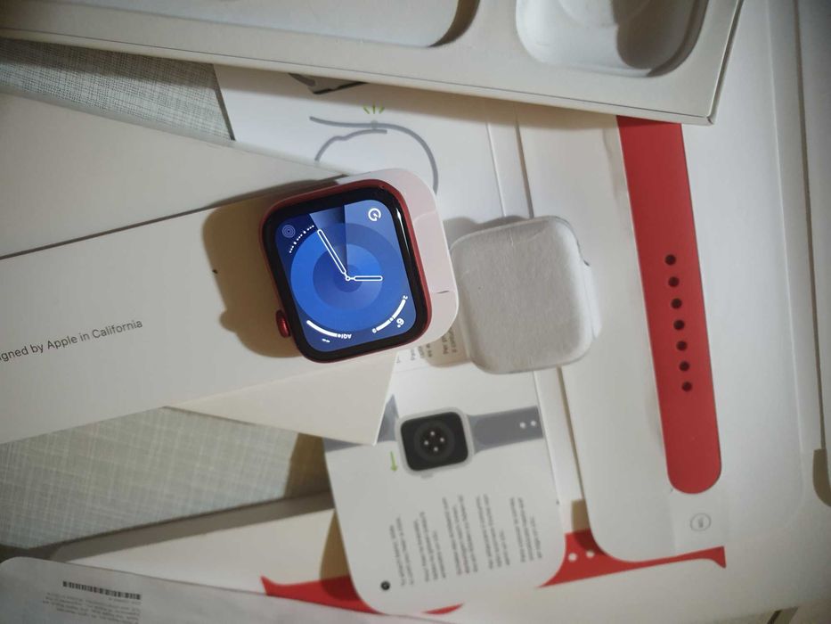 Apple Watch Series 6 GPS + Cellular, 44mm RED