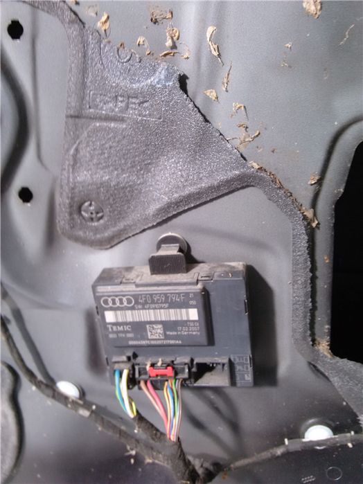 Modul confort usa dreapta spate audi a6 an fabr. 2007