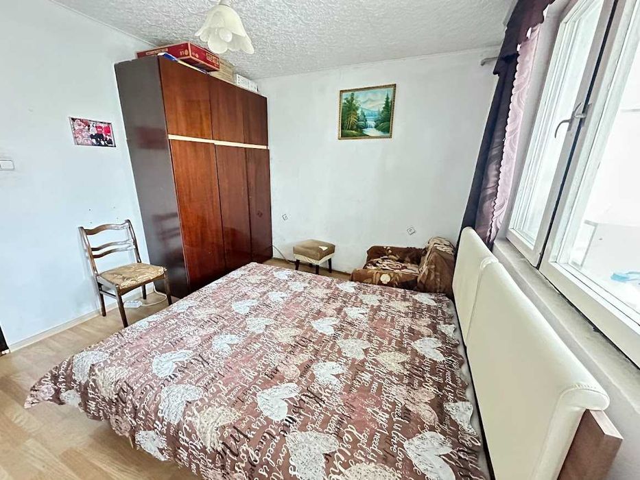 Продава се Четиристаен апартамент в Разград, Варош - 98 кв.м за 1242 €/кв.м - Снимка #2