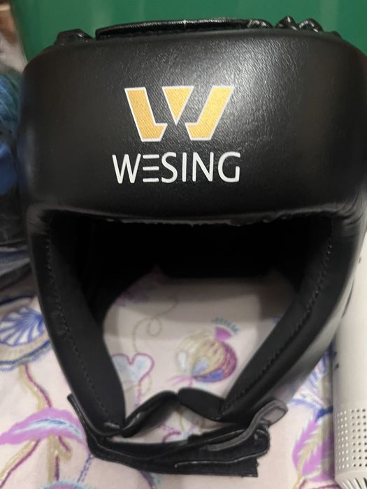 Шлем боксерский Wesing