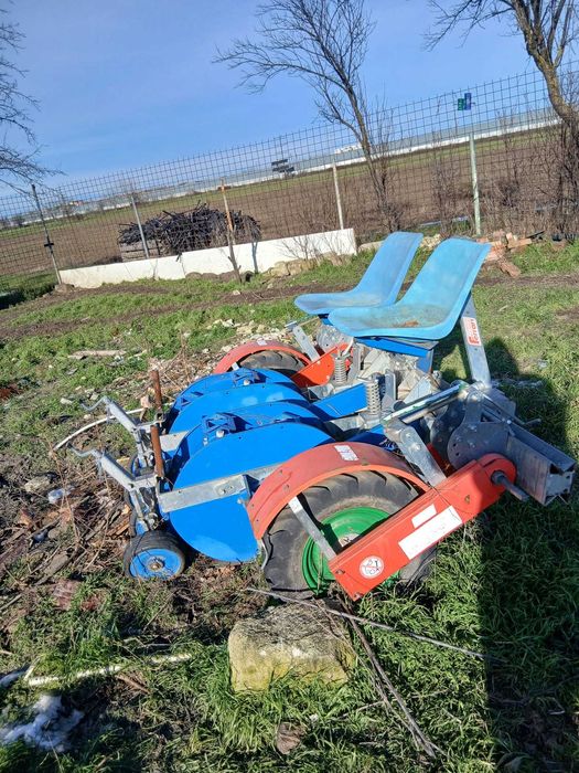 Plantatoare Rasaduri Ferrari