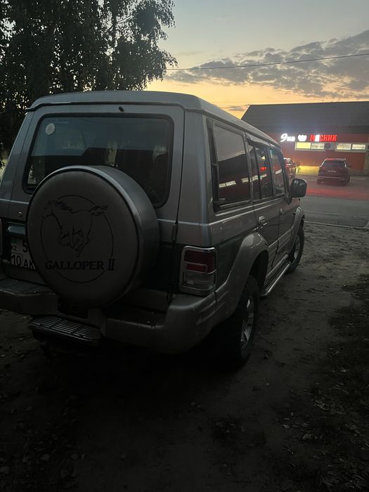 Hyundai Galloper 2