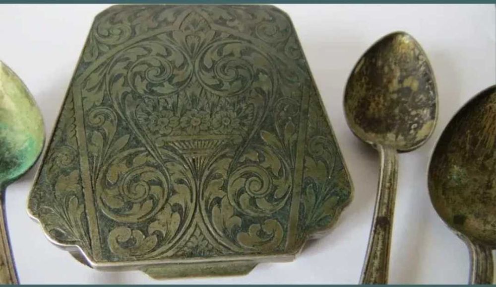 Pudriera foarte veche argint si lingurite