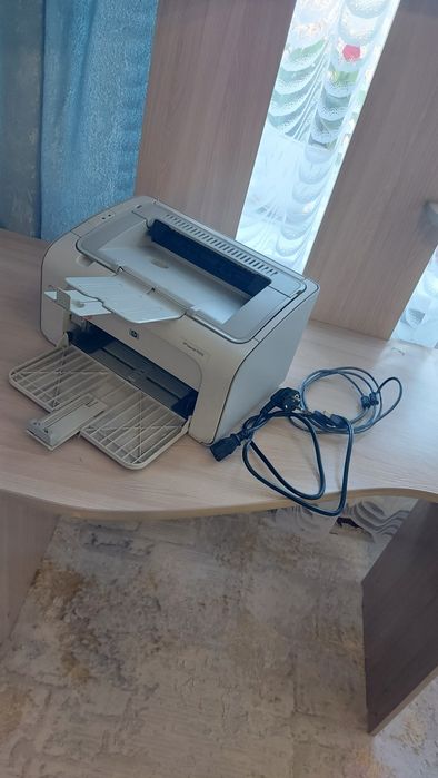 Принтер HP LaserJet P1005