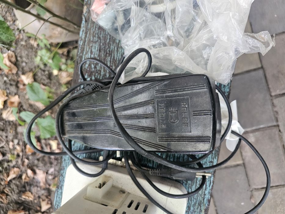 Mașină de cusut Nicoleta vintage, electrică