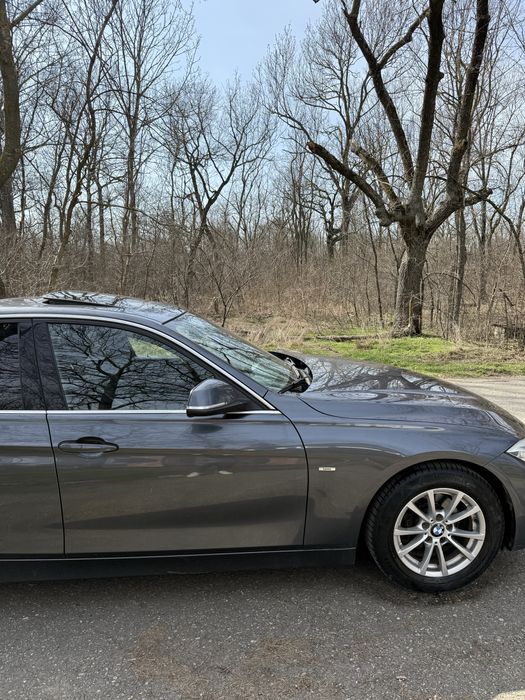 BMW SERIA 3 F30 320D Luxury