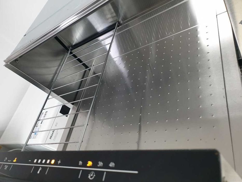 Miele Подгряващо Чекмедже с Дръжка за Вграждане в Кухня 29cm