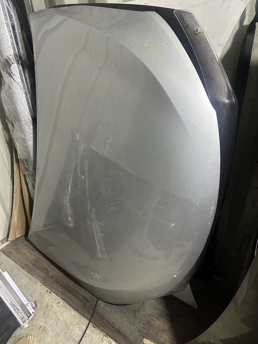 Капот на Авенсис 270 кузов