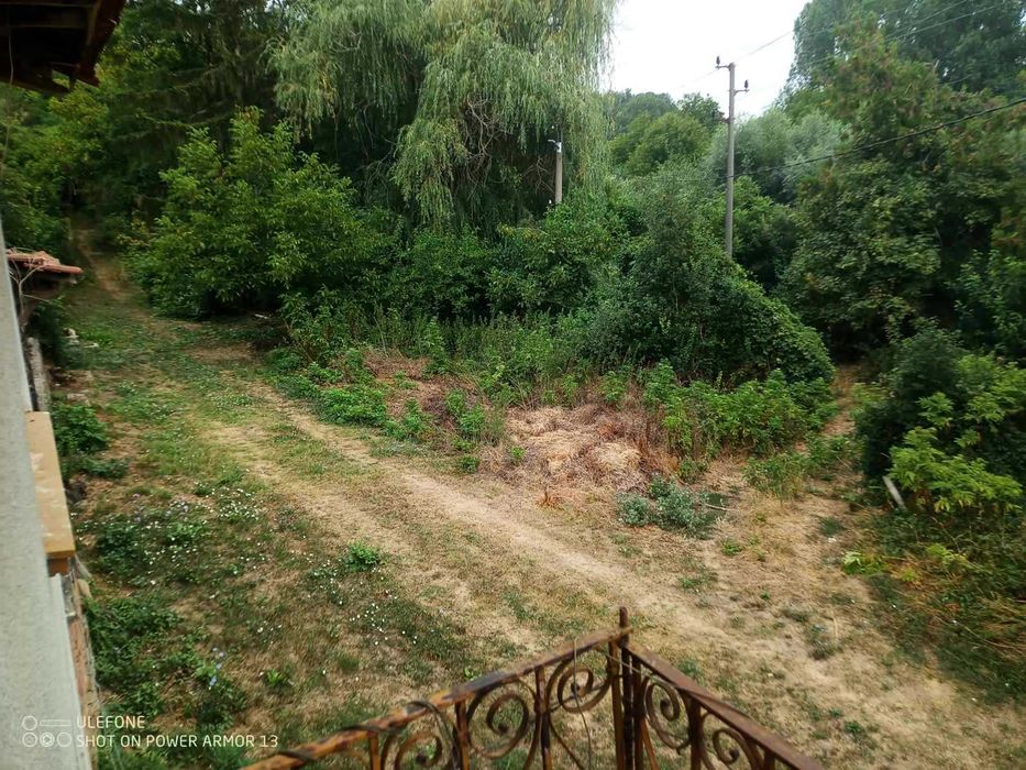 продавам къща в село Радювене