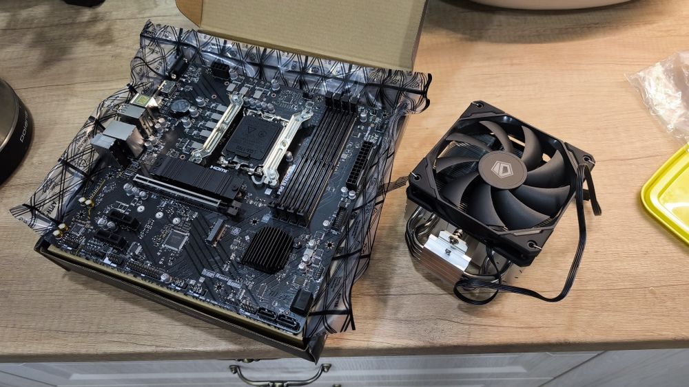 Комплект материнская плата msi pro b760m-p (ddr5)