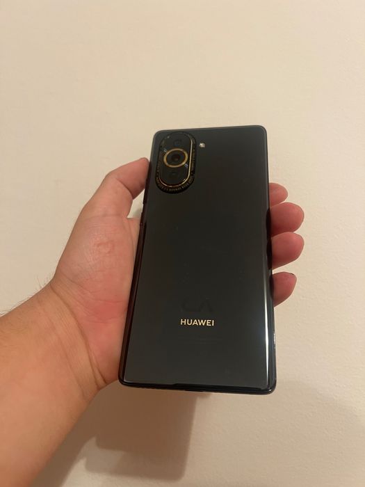 Vând Huawei nova 10