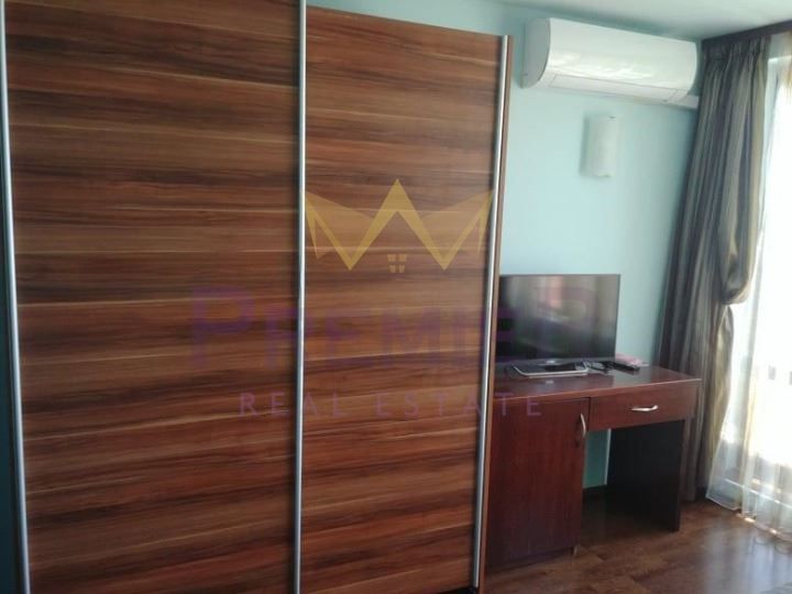 Дава се под наем Тристаен апартамент в Варна, м-т Траката - 110 кв.м за 459 € - Снимка #6