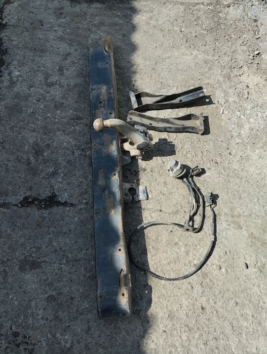 Фаркоп мерседес 190 комплект продам