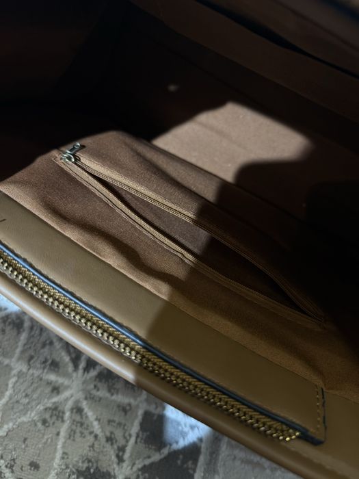 Сумка коричневого цвета