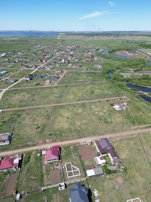 Участки возле реки в 6 микрорайоне