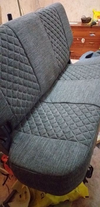 Чехлы на авто сиденья .