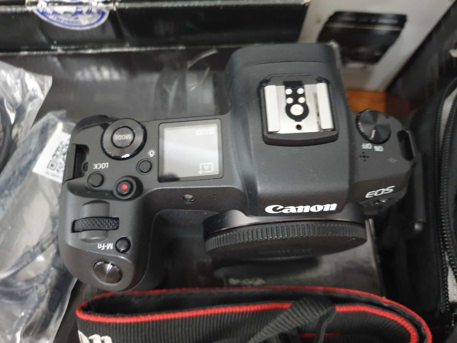 Кенон R5 боди идеал в упаковке