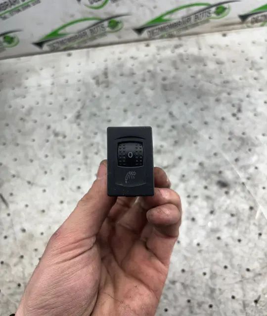 Buton incalzire scaune fata Volkswagen VW Passat 2004
