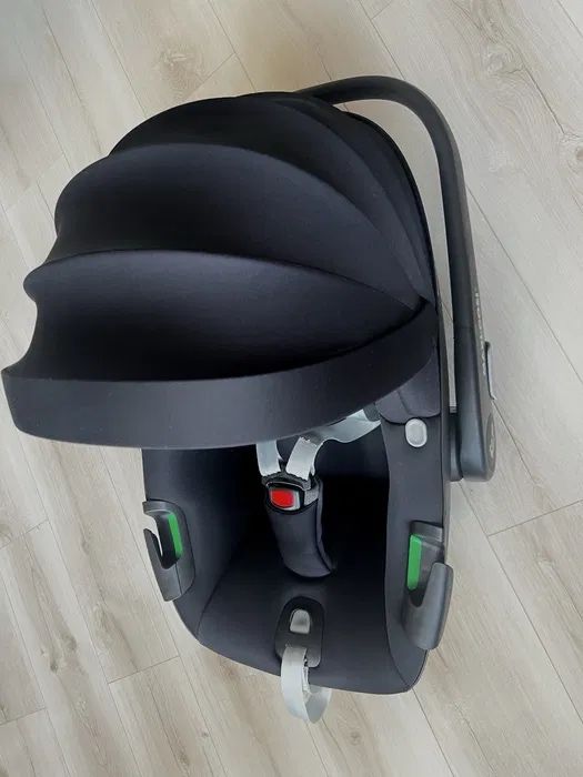 Кошница за кола Maxi Cosi Pebble 360 Essential black