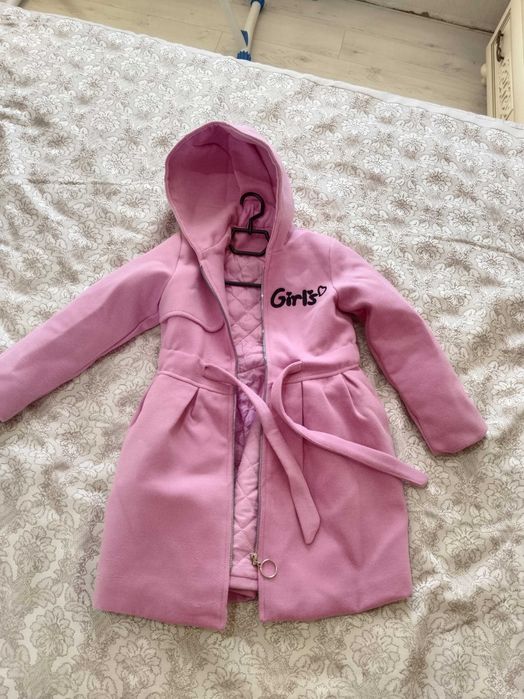Демисезонные пальто для девочки