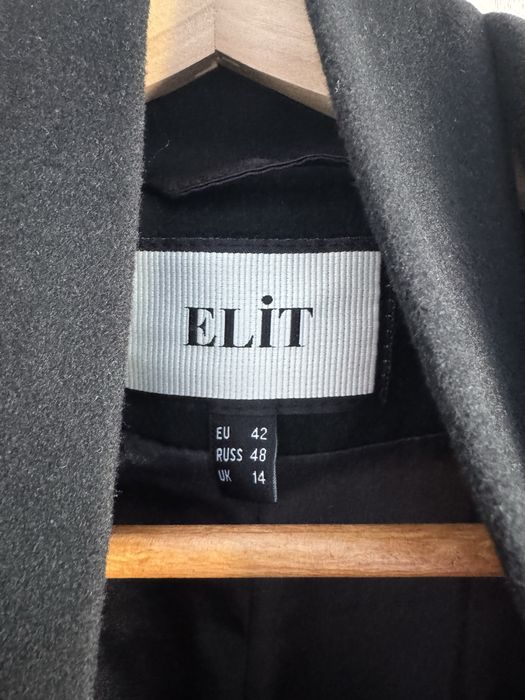 Продам женское пальто