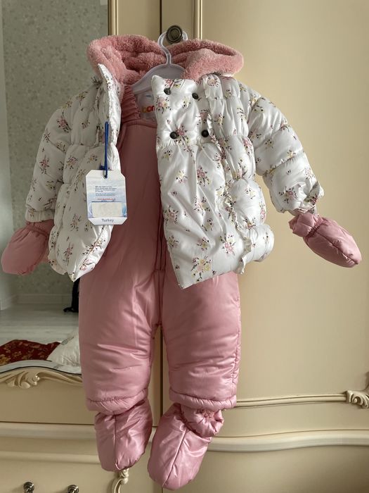 Куртка с комбезом на зиму для девочек 3-6 мес. Турция