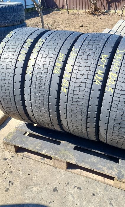 4 Anvelope Tractiune Bridgestone  295/60 R22.5  Stare Impecabilă.