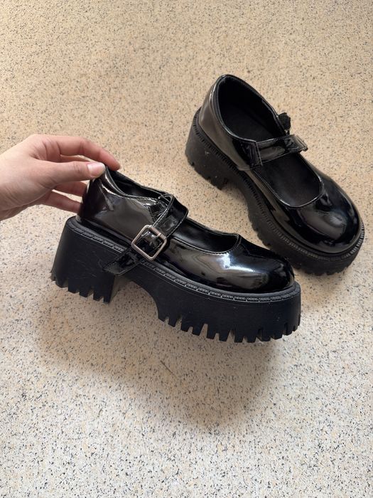 Туфли Мэри Джейн