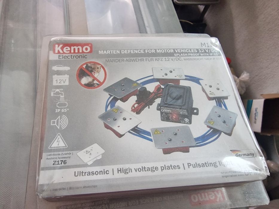 Dispozitiv cu ultrasunete  pentru autovehicule,anti rozătoare!!