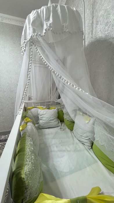 Chaqaloqlar uchun krovat sotiladi