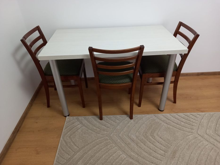 Închiriez apartament str 22 Decembrie-Radauti- Suceava