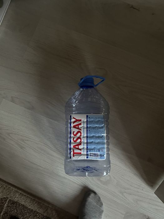 Продам бутылки 5 литровые