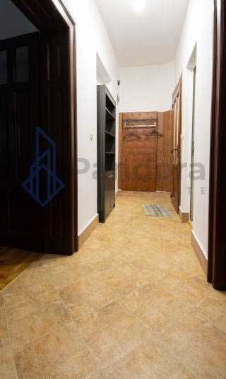 Дава се под наем Тристаен апартамент в София, Център - 100 кв.м за 520 € - Снимка #5