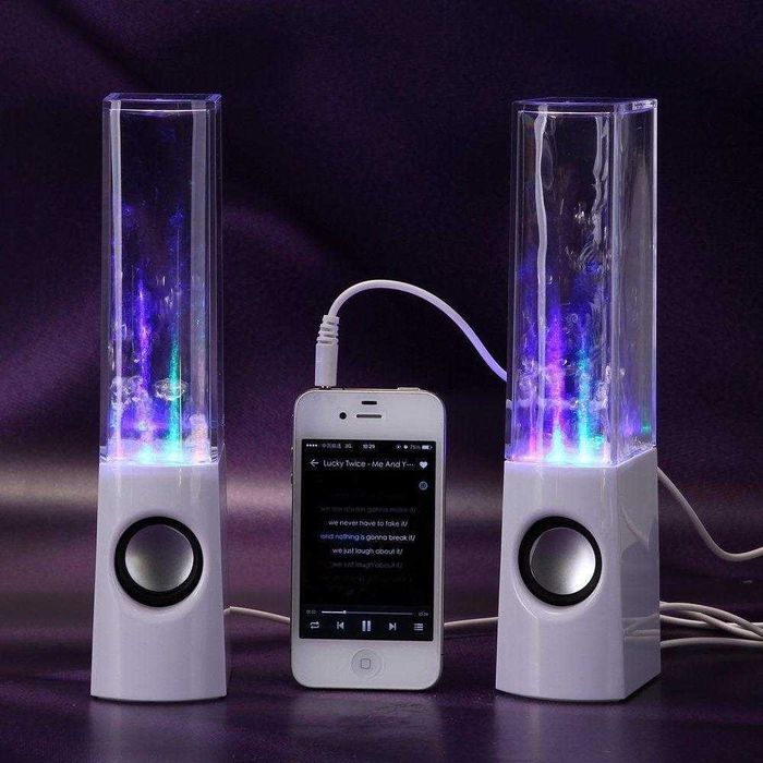 Boxe-Apa dansatoare cu 4 efecte de lumina diferita, 2 x 3 W, Nou!