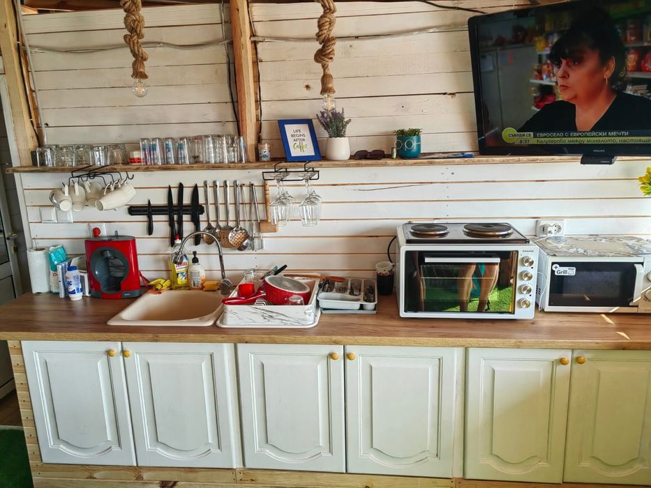 Каравана под наем Карлота на къмпинг Градина