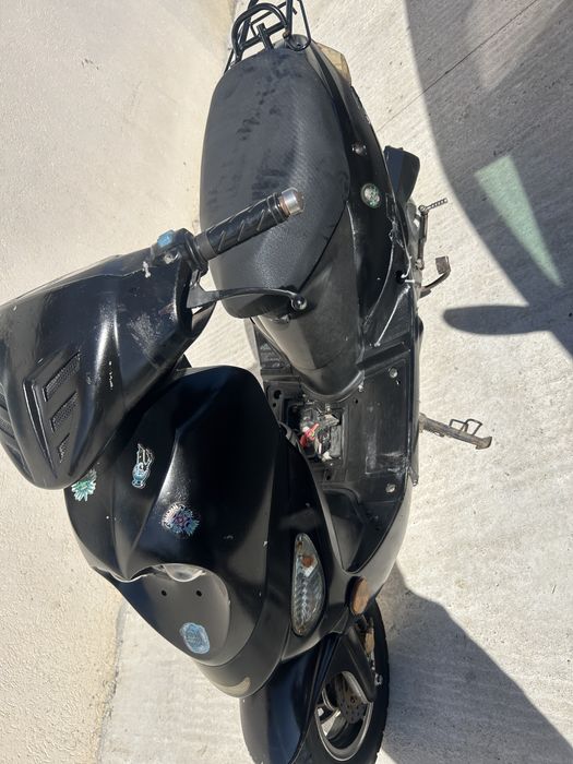 Vand scuter functional 4t