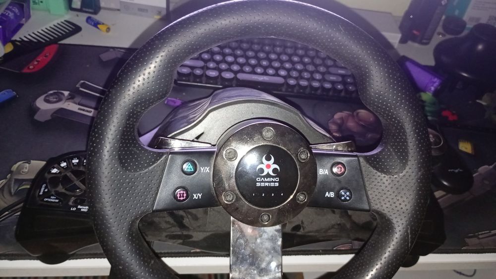 Volan gaming PC stare bună