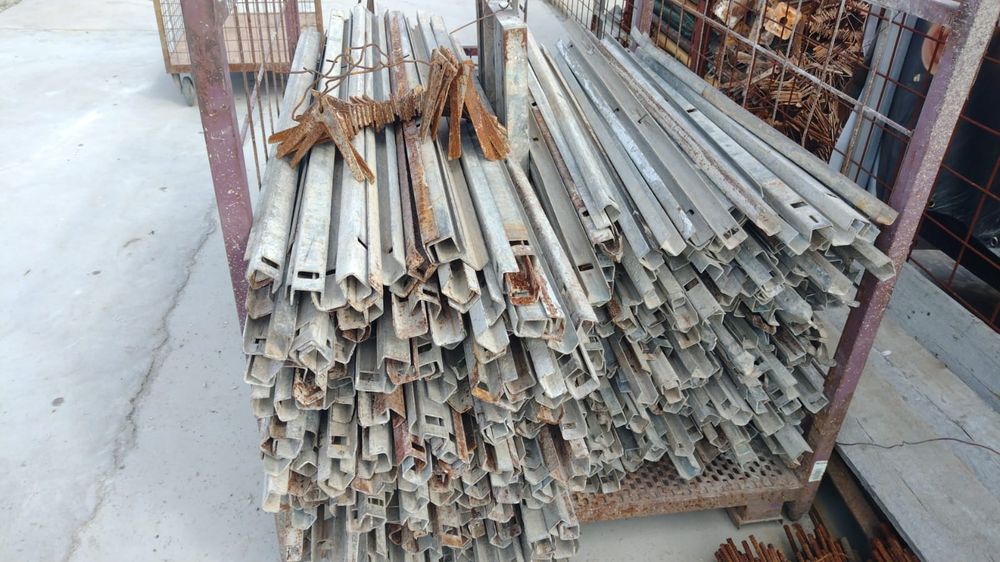 Inchiriere utilaje pentru constructii, cofraje, schele si popi metalici