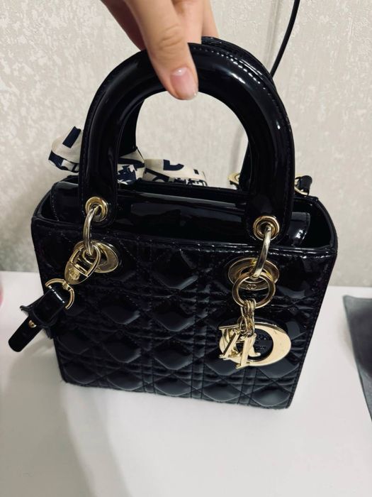 Очень классная сумка dior