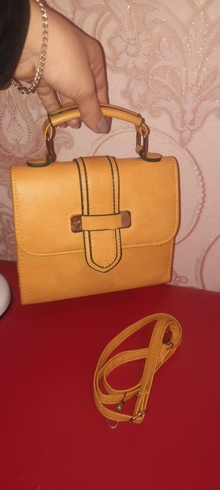 Женская сумочка красивая